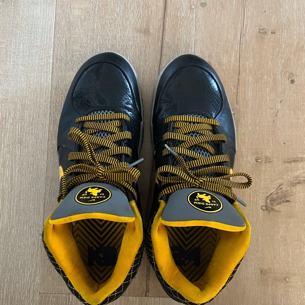 Kobe 4 Protro, size 11